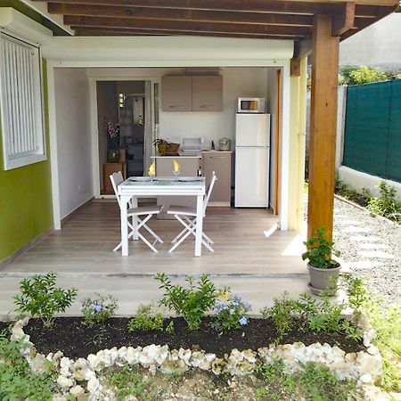 Studio Avec Piscine, A 3 Minutes A Pied Des Plages Sainte-Anne (Grande-Terre) Exterior foto