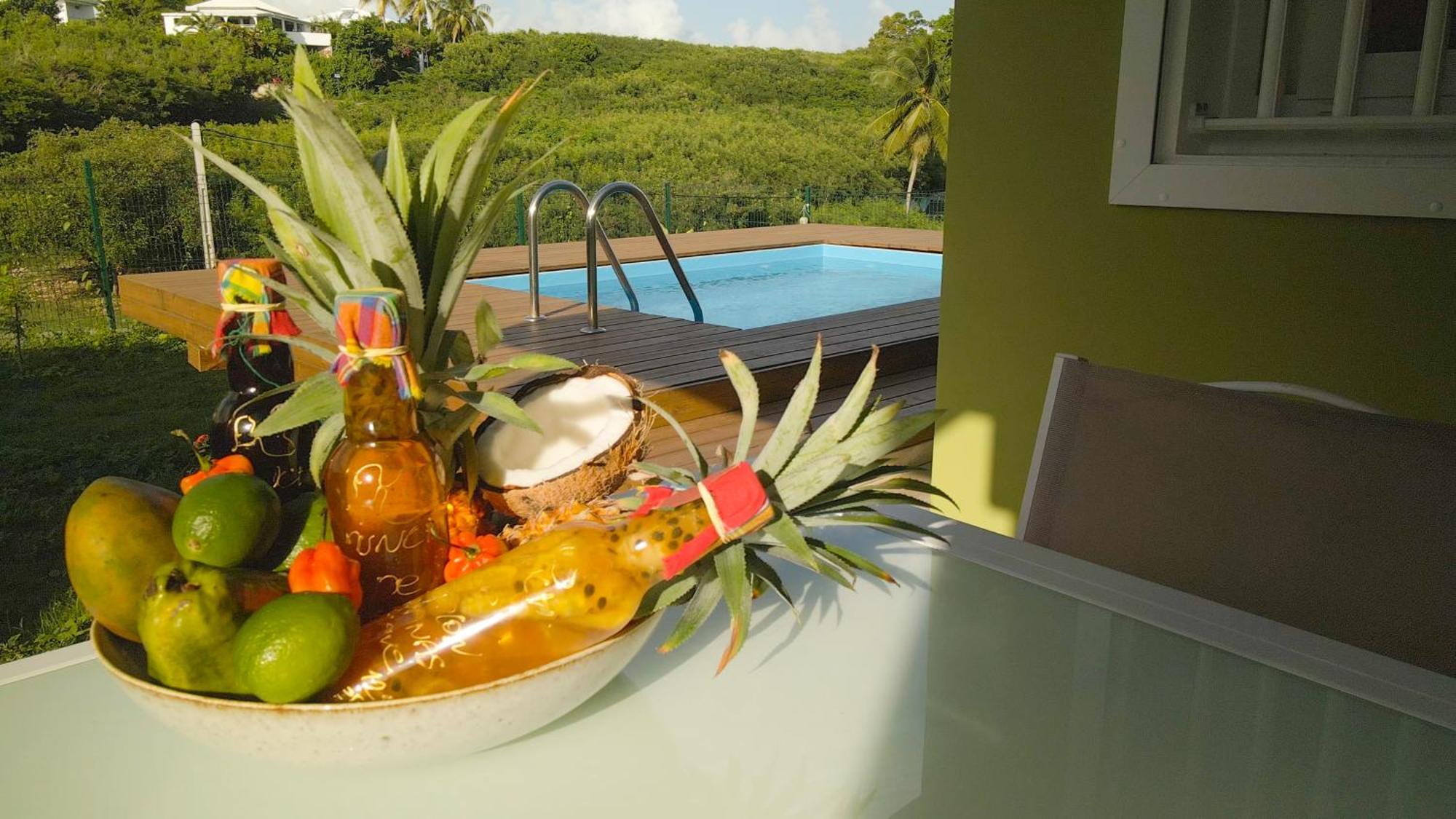 Studio Avec Piscine, A 3 Minutes A Pied Des Plages Sainte-Anne (Grande-Terre) Exterior foto