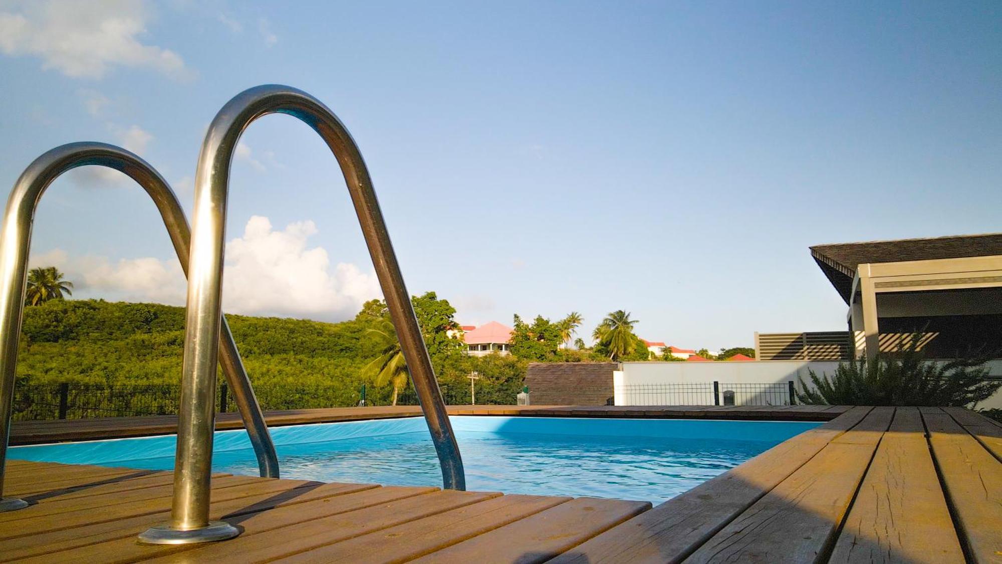 Studio Avec Piscine, A 3 Minutes A Pied Des Plages Sainte-Anne (Grande-Terre) Exterior foto